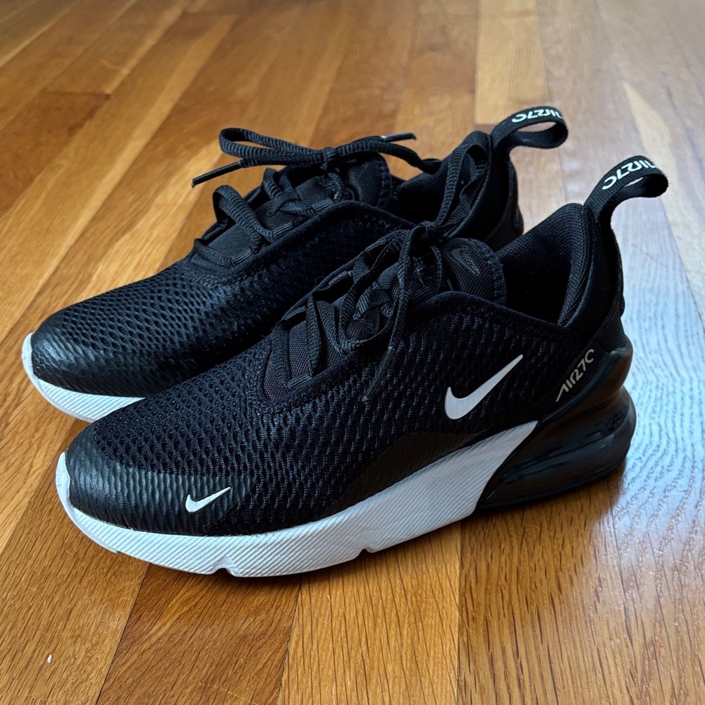 Nike Air Max 270 Sneakers